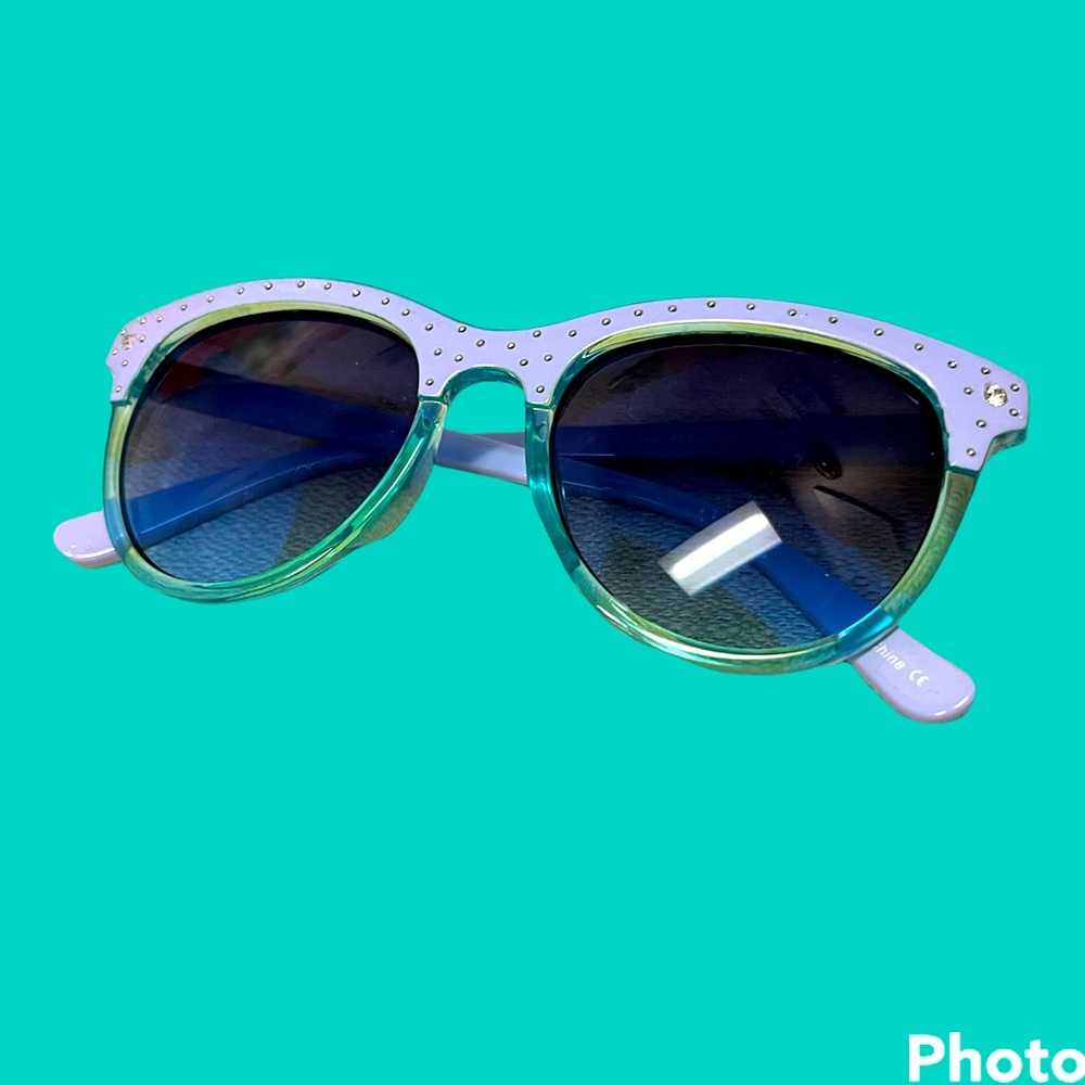 Madden Girl glamour girl sunglasses lilac & teal